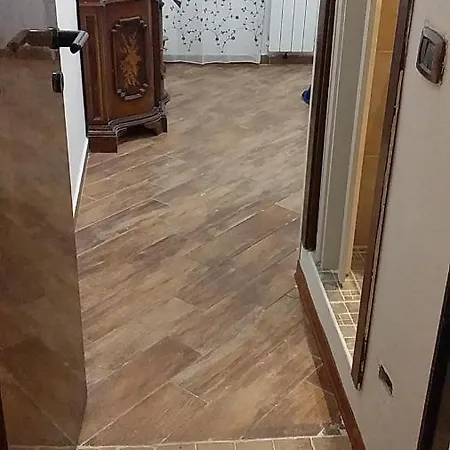 Rarisa Centro 3* نابولي